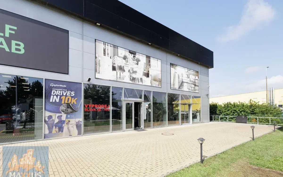 Pronájem obchodních prostor/showroomu (396,9 m2), SHOP PARK