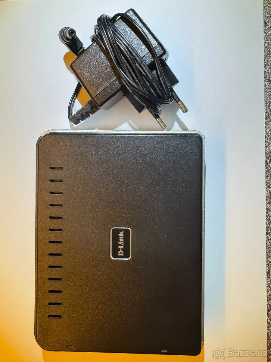 router D-Link DIR-100