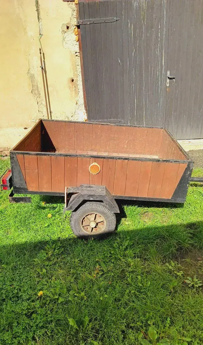 PŘÍVĚSNÝ VOZÍK PLATNÁ STK