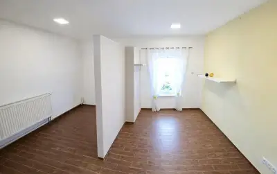 Velké Bílovice _ pronájem kadeřnictví