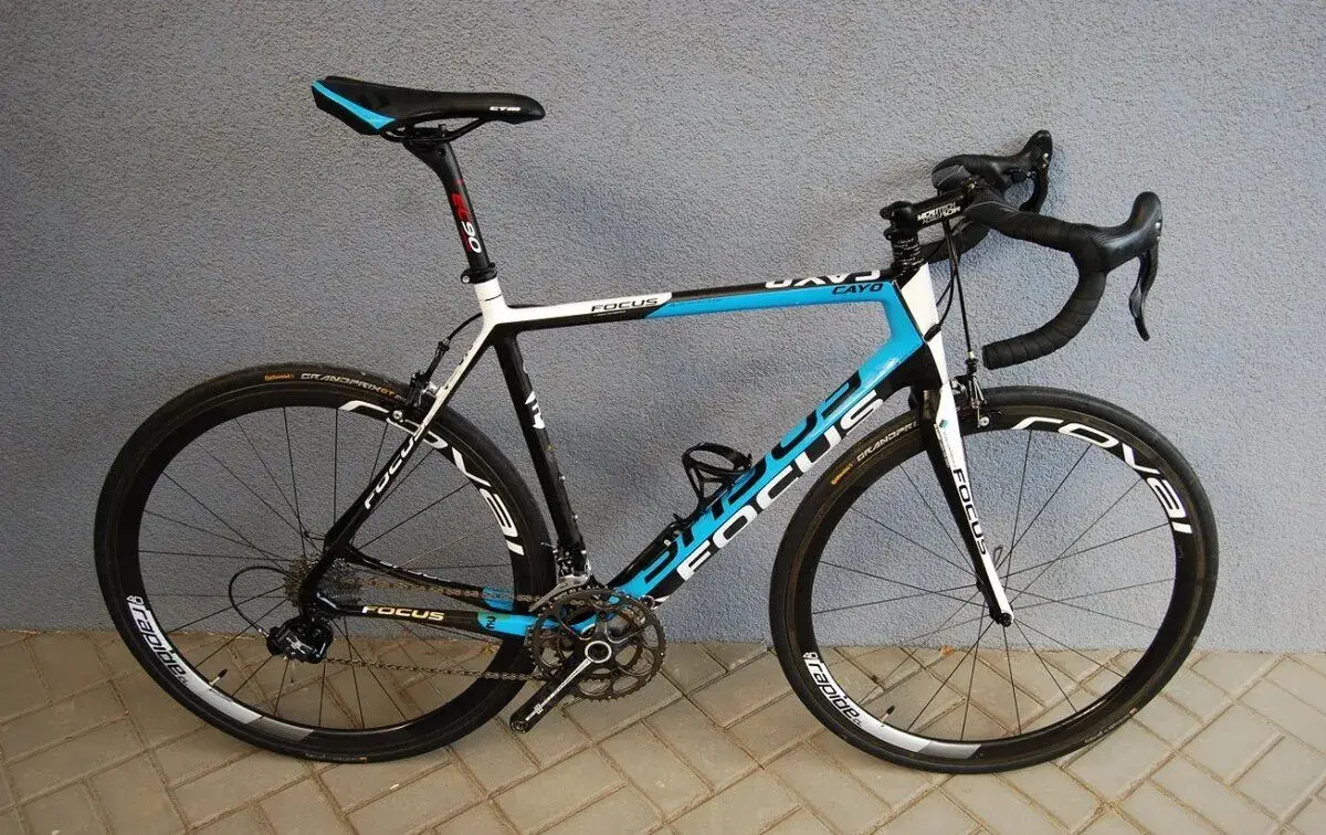 Focus Cayo Carbon 57CM
