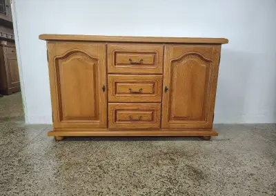 Rustikální komoda přírodní dub, perfektní stav