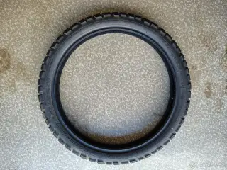 Přední pneumatika Pirelli Scorpion STR 90/90 R21