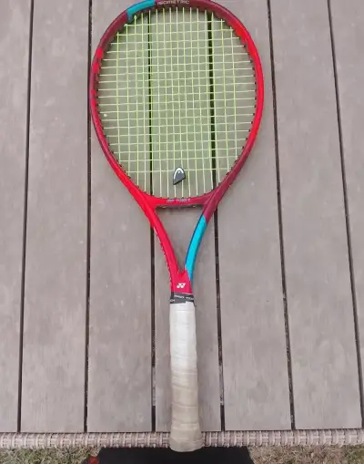 Yonex v-core