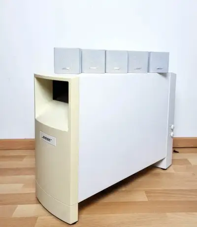 BOSE ACOUSTIMASS 6 III biele