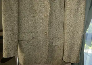 Sako zelenohnědé