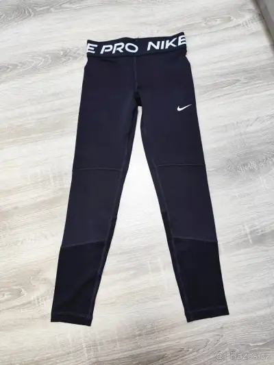 Dívčí legíny Nike Pro-nové
