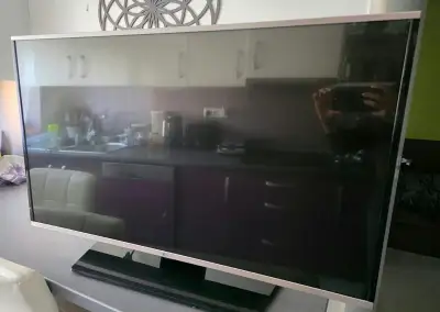 LG 43' televize