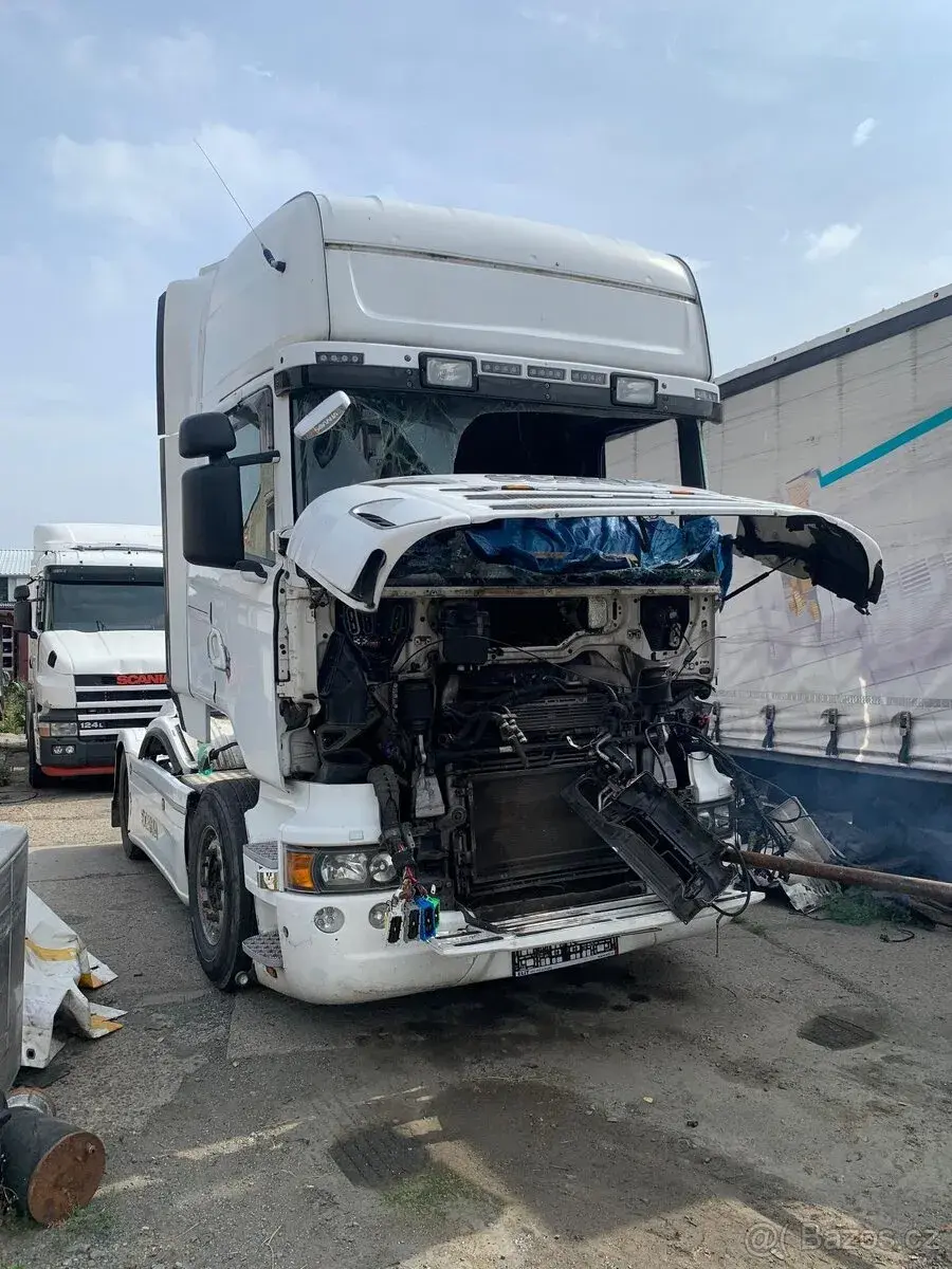 SCANIA V8 560 EURO 5