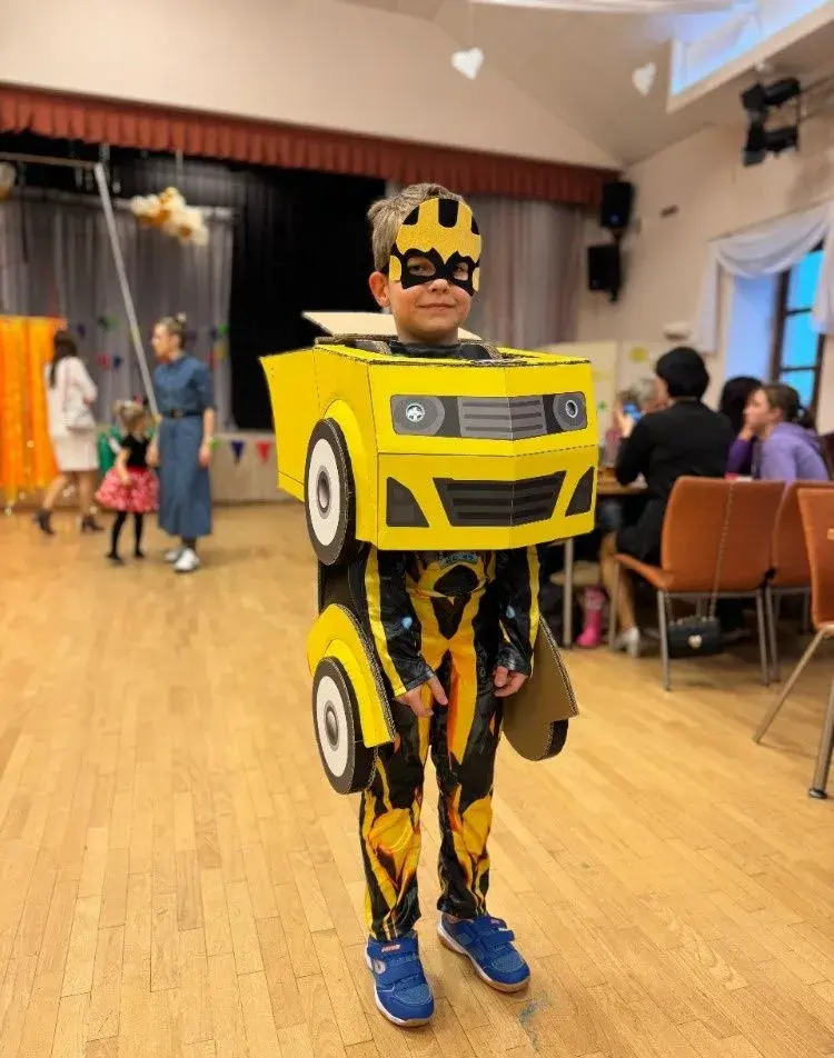 Kostým BumbleBee, Transformers, Čmelák, Robot-auto