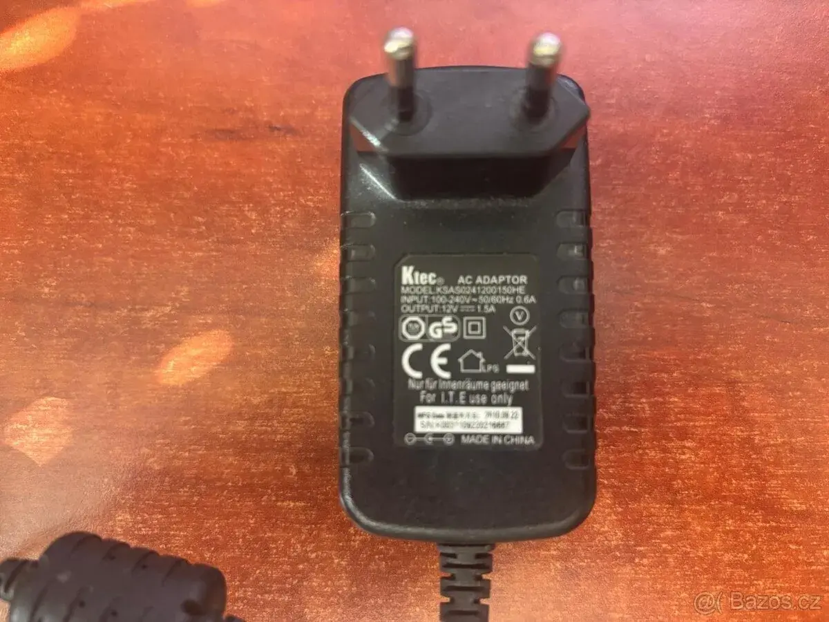 Napájecí adaptér Ktec 12 V / 1,5 A – 18 W
