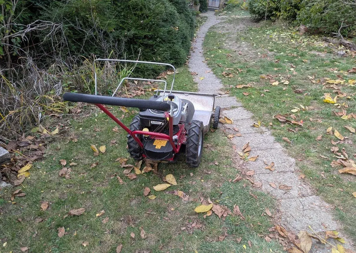 Mulčovač DAKR Tekton, motor B&S 850 (6,5 HP) dobrý stav