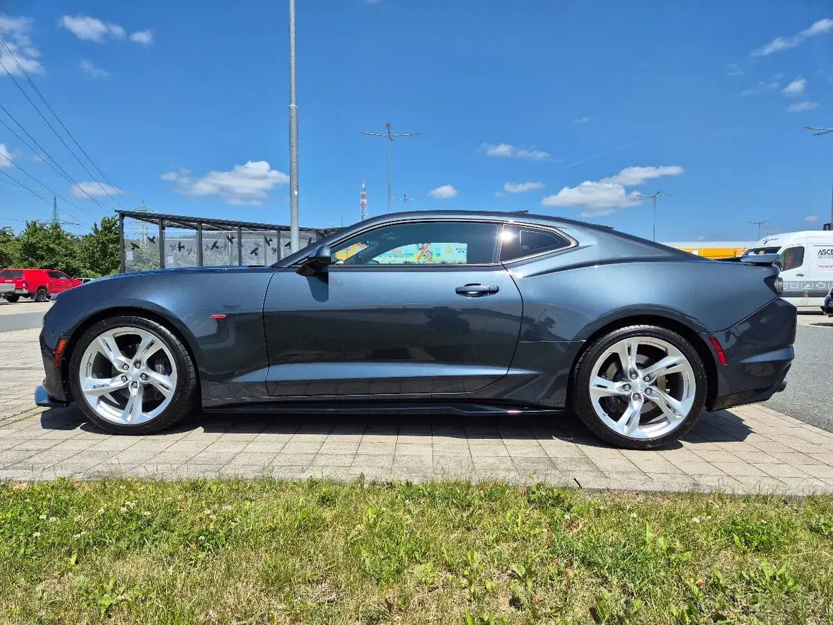 Chevrolet Camaro – 2022, 20 000 km