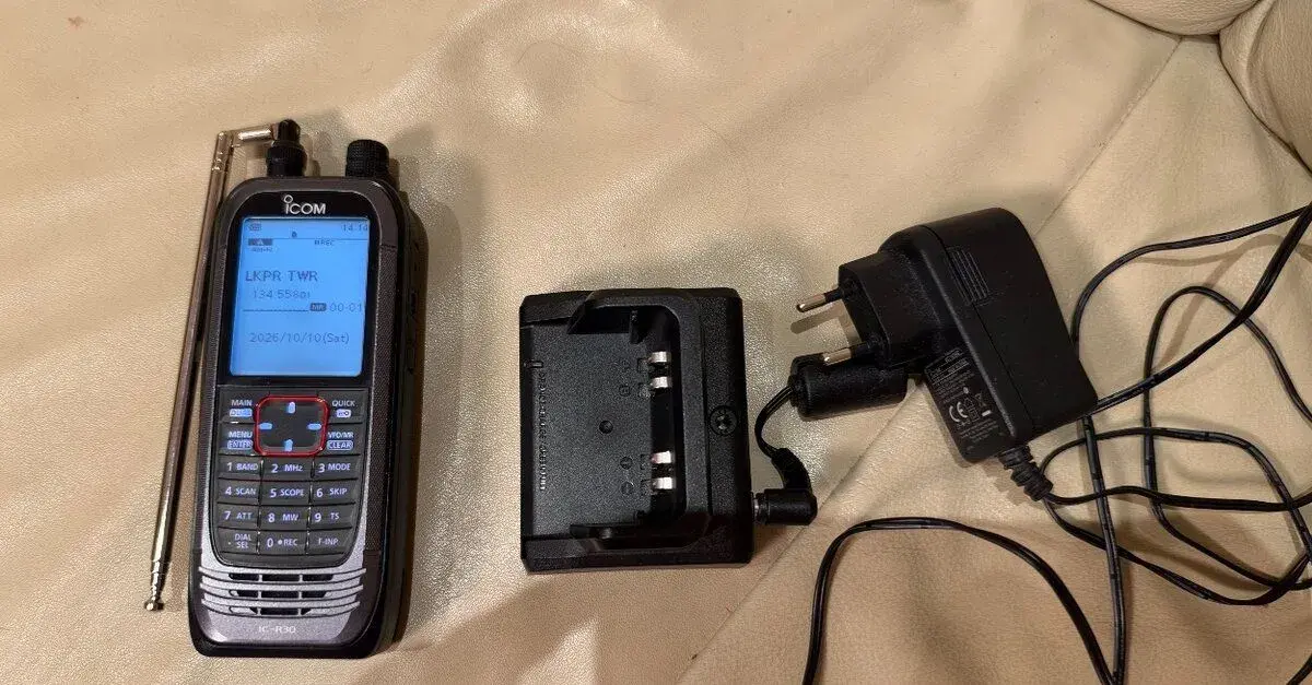 Ruční scanner Icom IC-R30
