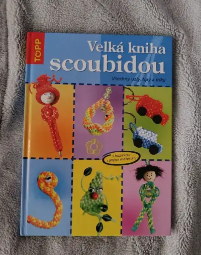 VELKOU KNIHU SCOUBIDOU