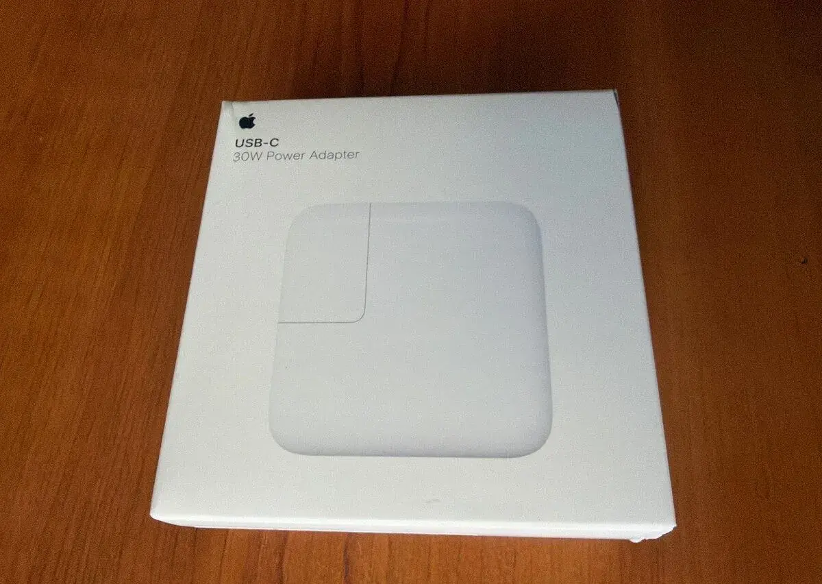 Apple 30W USB-C Power Adapter MW2G3ZM/A v záruce