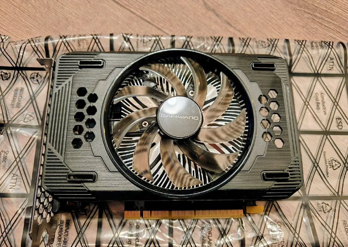 Grafická karta GeForce RTX 3050 6G