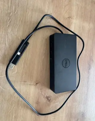 Dell D6000 - Dokovací stanice