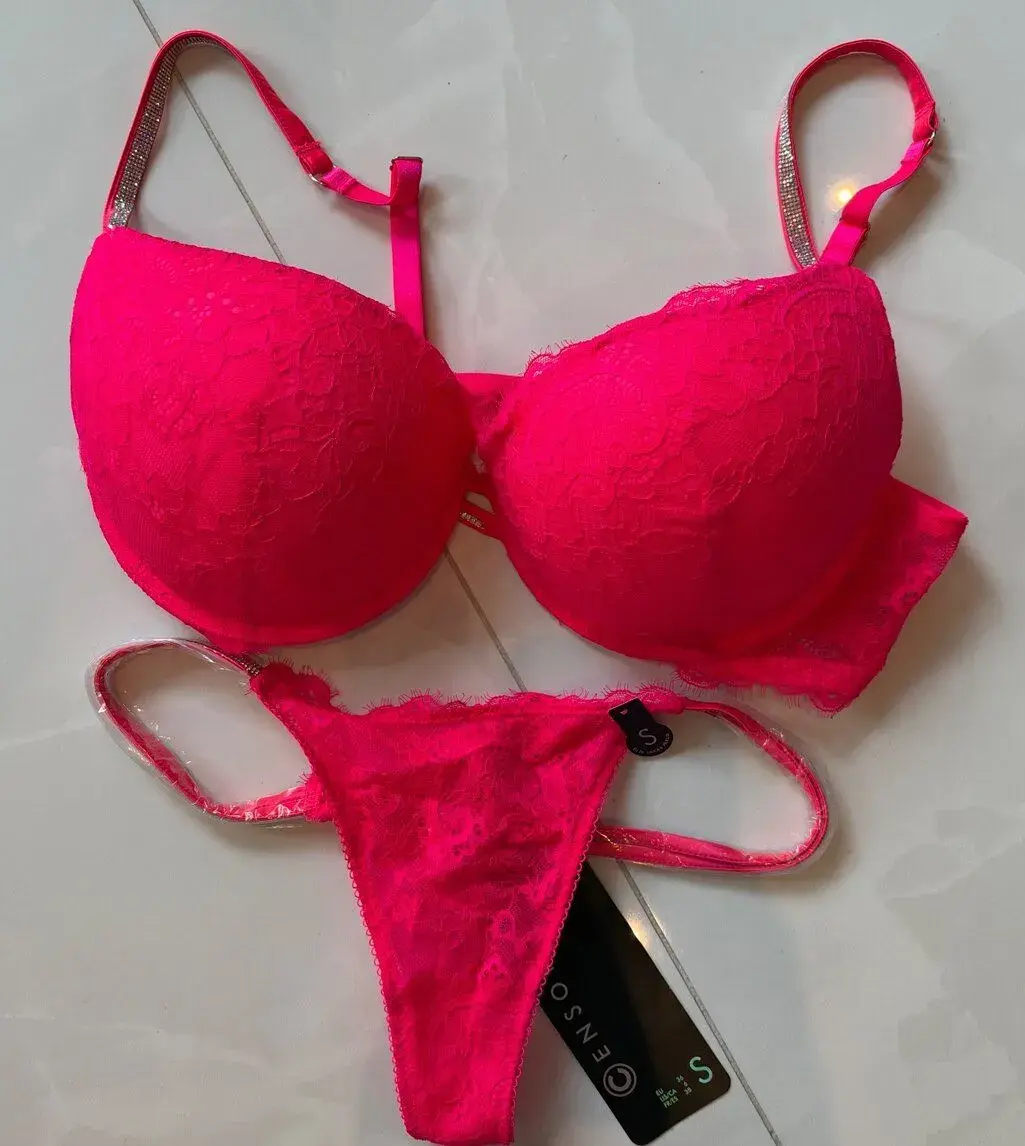 Syte ruzovy set 38D a S-M