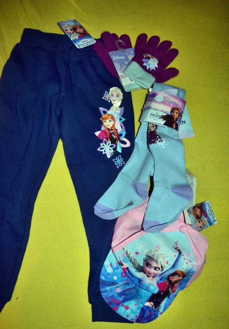 nový dívčí set Disney Frozen v.104-tepláky,rukavice,punč
