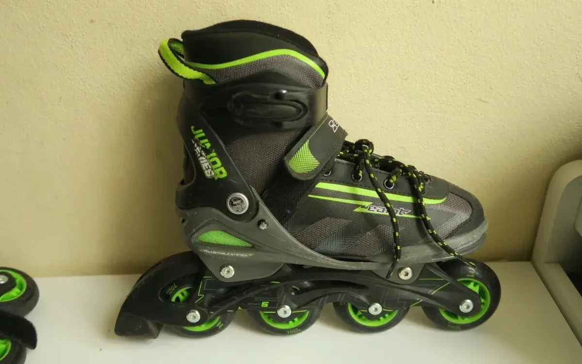 Dětské inline brusle Zealot CONTOUR 33 - 36