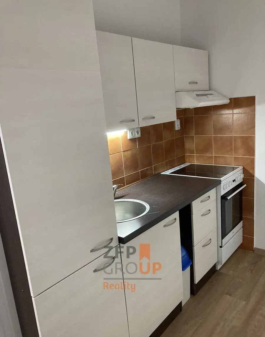 Pronájem bytu 2+kk 40 m², Brno - Židenice, ev.č. 00832