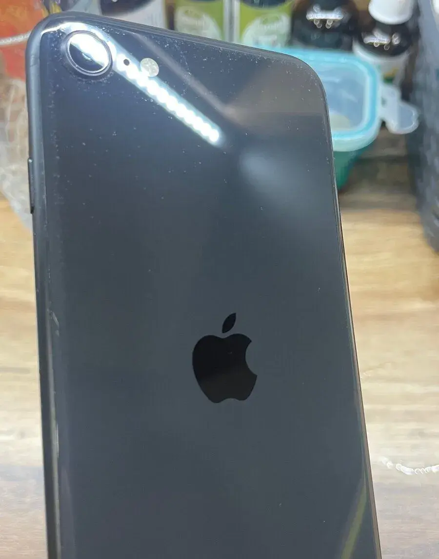 Iphone SE 2020, 128 GB, černý