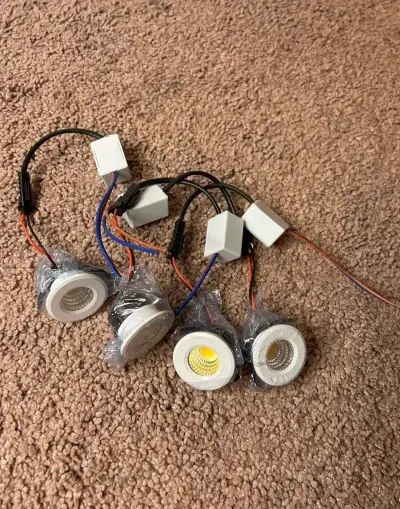 💡 Sada 4x mini vestavné LED bodovky s trafem