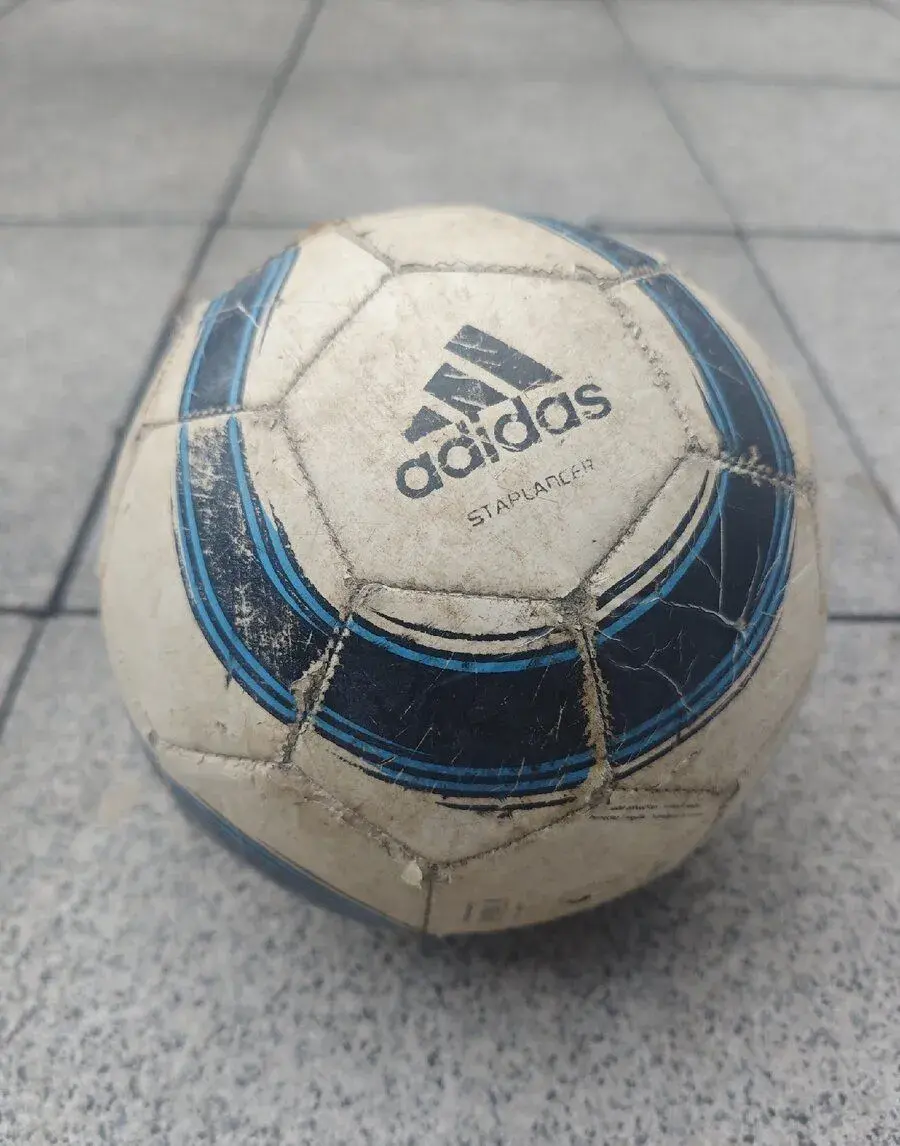 Fotbalový míč Adidas Starlancer 7185
