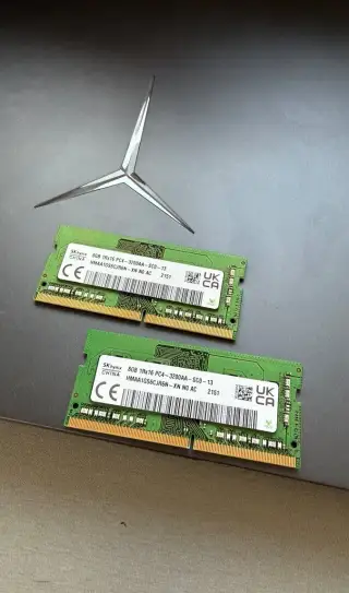 RAM 16gb DDR4 (2x8gb) kit z herního notebooku