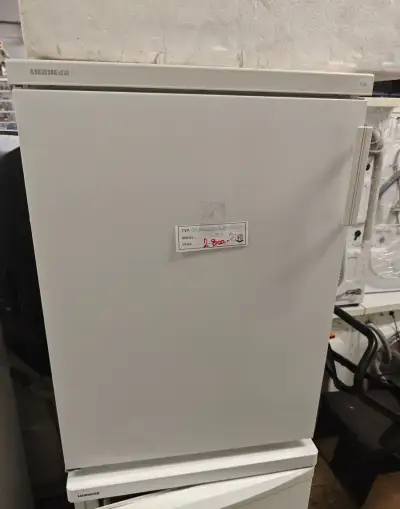 Chladnička s mrazáčkem LIEBHERR KT 1483