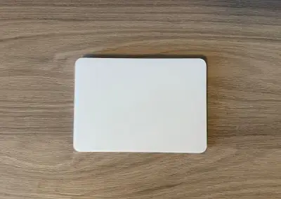 Apple Magic Trackpad, bílý