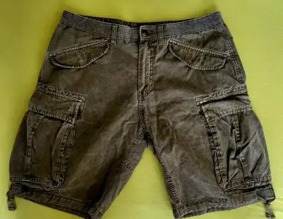 Cargo kraťasy vel. 33