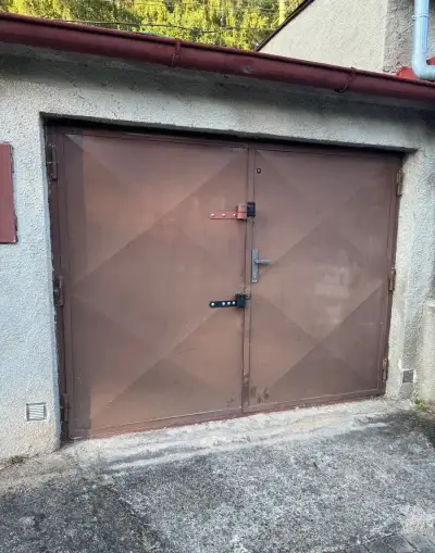 Pronajmu dlouhodobě garáž