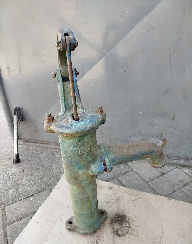 Zahradní pumpa na vodu