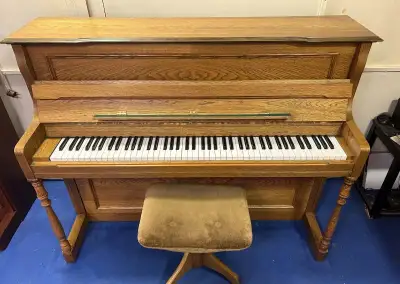 Stylové zánovní 3 pedálové pianino zn. DIETMANN mod.Rustikal