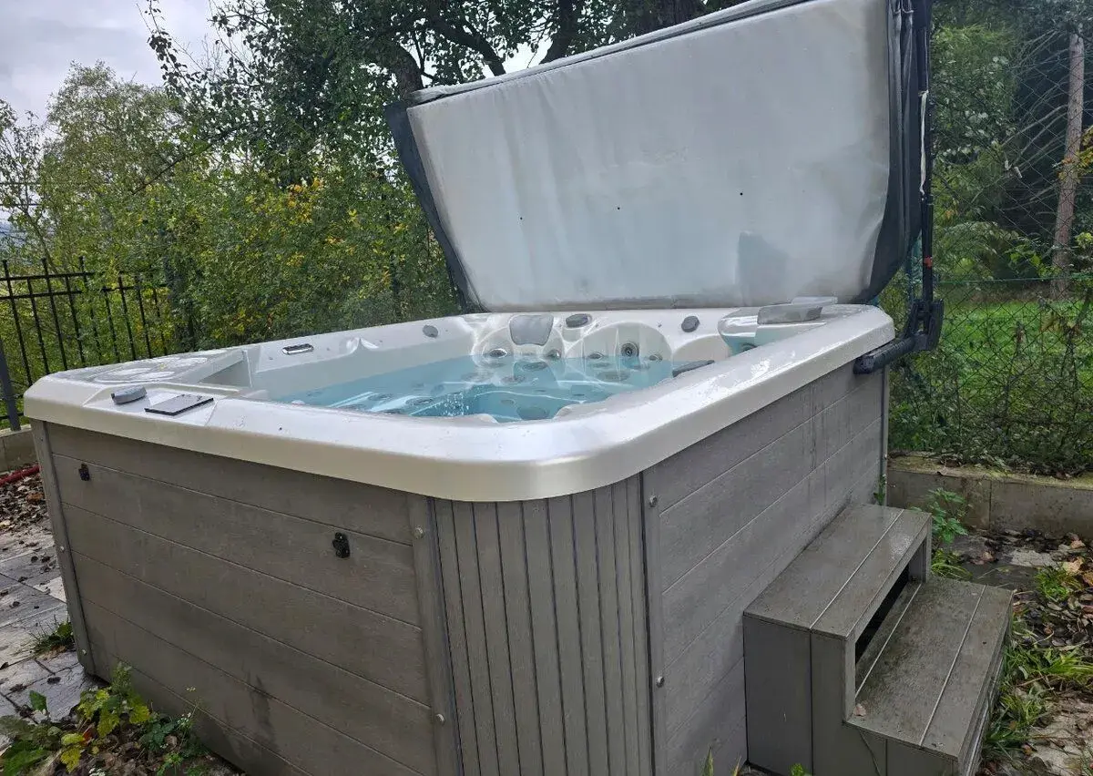 VÍŘIVKA IQUE DREAMLINE DIAMOND