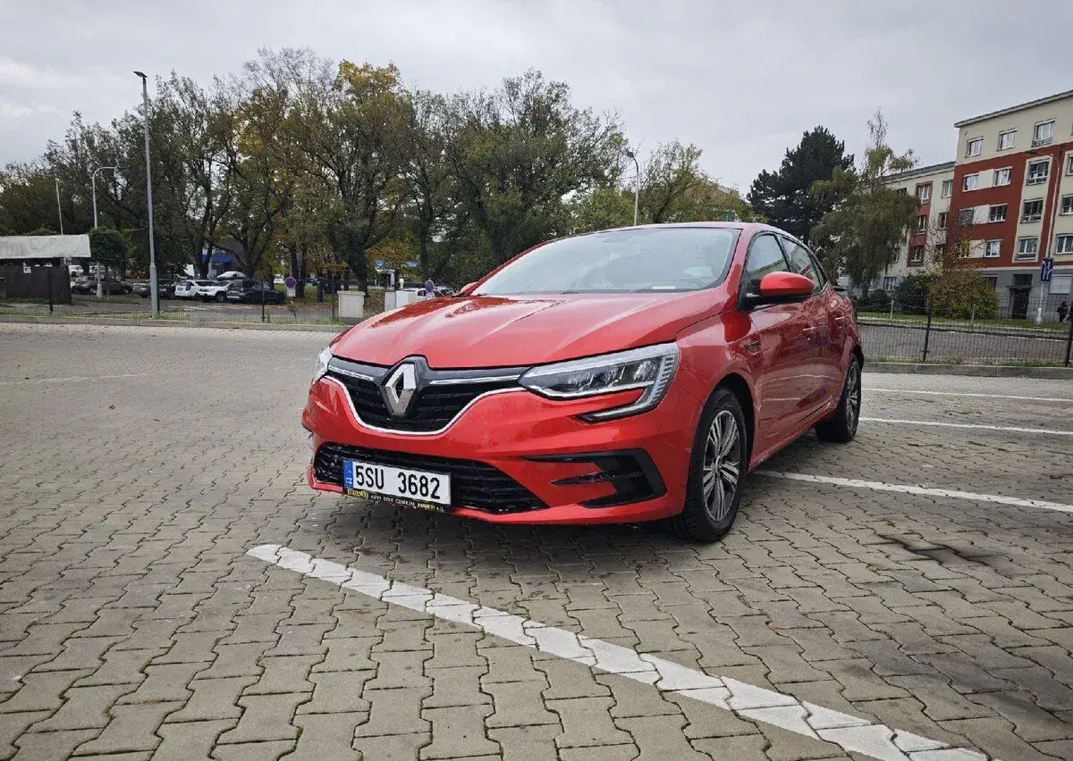 Renault Megan – 2027
