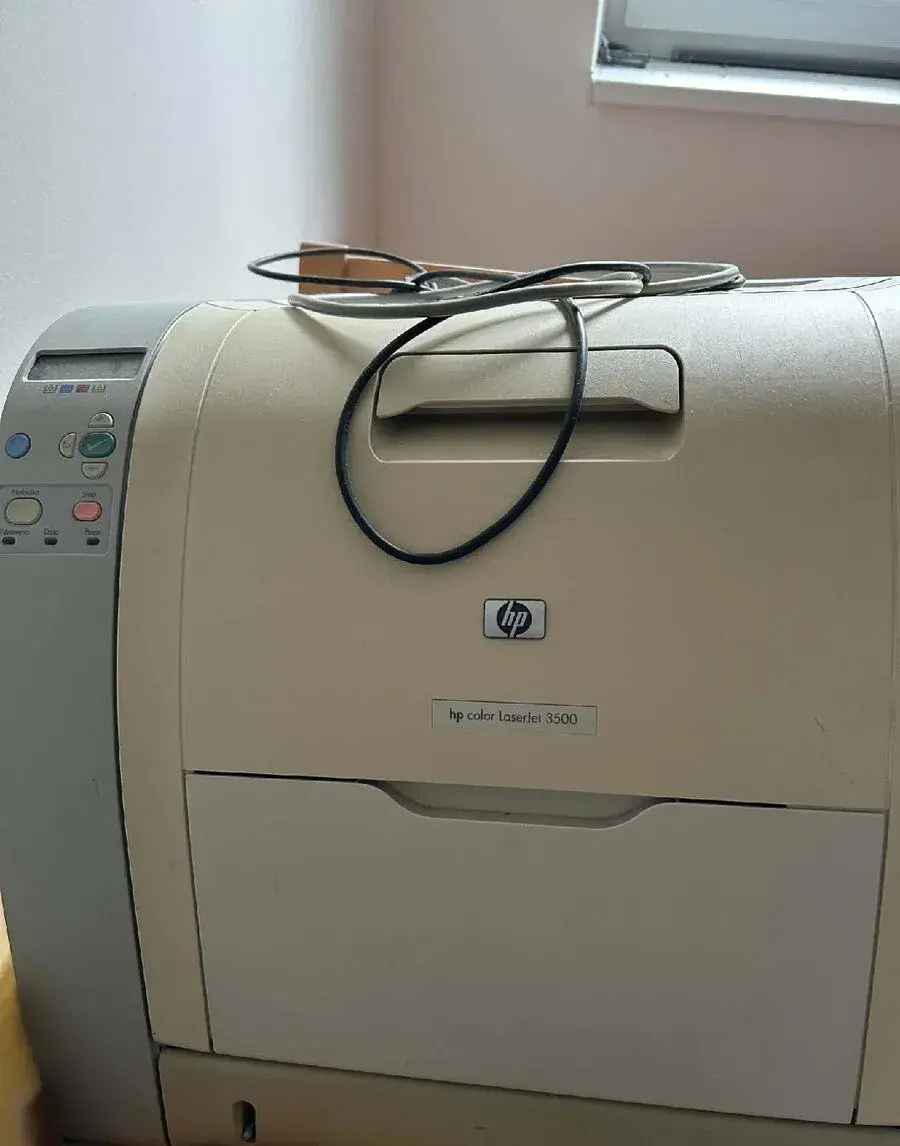 barevná laserová tiskárna HP Color LaserJet 3500.