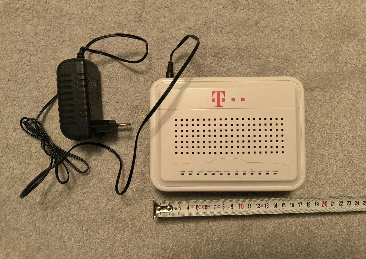 WiFi Router Huawei Model B2338-168IDU