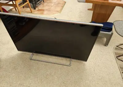 TELEVIZI PANASONIC TX-40AS640E STARŠÍ