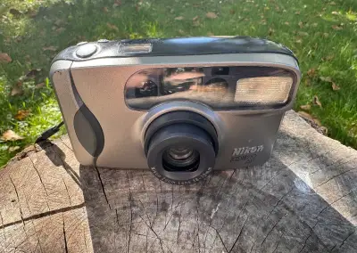 Nikon Zoom 210 AF