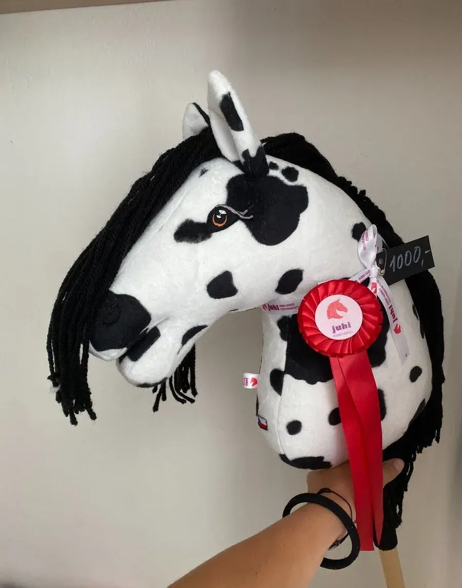 Nový Hobby horse Dakota-Černá hříva-Dospělý kůň-Juhi+vlajka