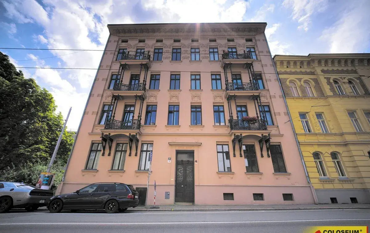 Brno - Staré Brno, byt 3+1 134 m², ul. Hlinky, dva balkóny,