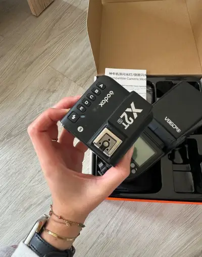 Godox x2T pro sony a blesk pro sony V860iii
