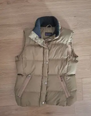 Péřová vesta vel. 44.Mare Ó Polo. Krásná, délka 65cm, obvod