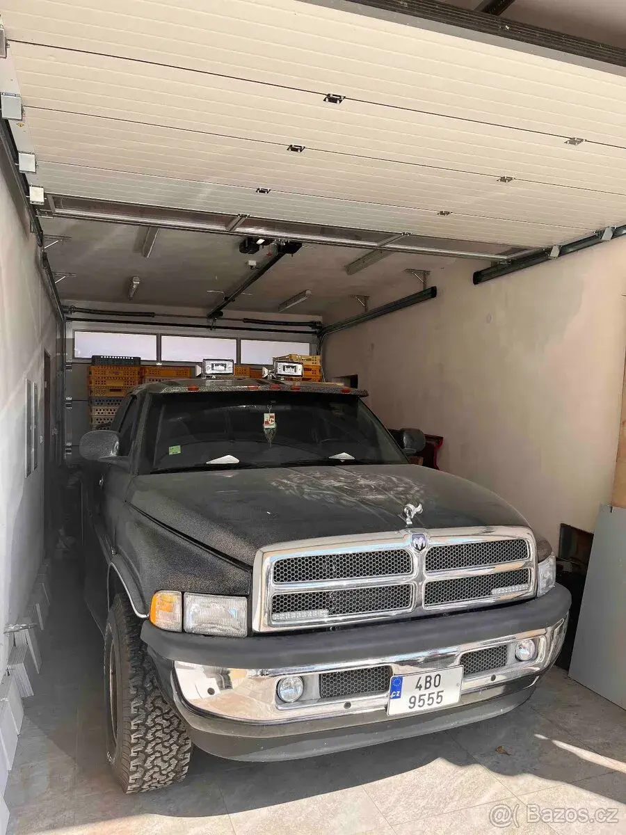 Dodge RAM – 2001, 130 000 km
