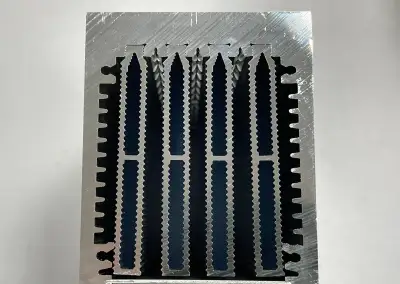 Hliníkový chladič s ventilátorem 12