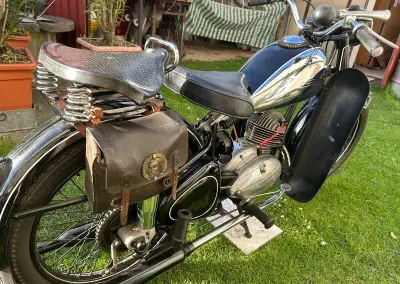 Motocykl CZ 150 c, vývozní verze