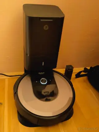 iRobot Roomba i7+ robotický vysavač